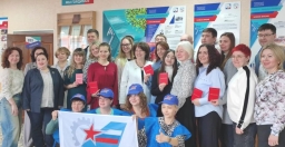 А у нас сегодня выпускной!